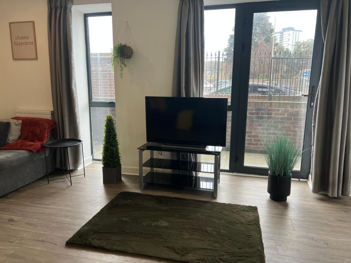 3Bed Flat 3Wc And Great Location Near Excel City Airport O2 And Canning Town Station Villa Londres Exterior foto